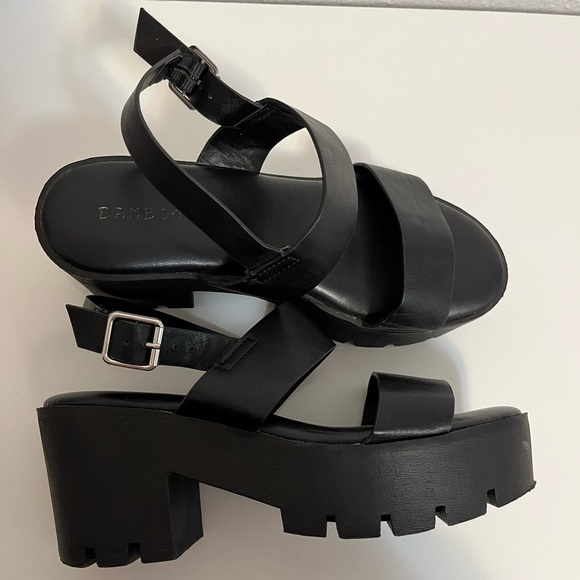 BAMBOO Shoes - Black Platform Sandals